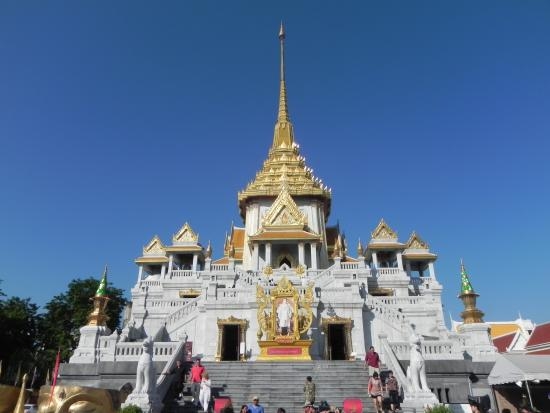 معبد الجبل الذهبي في شنغماي